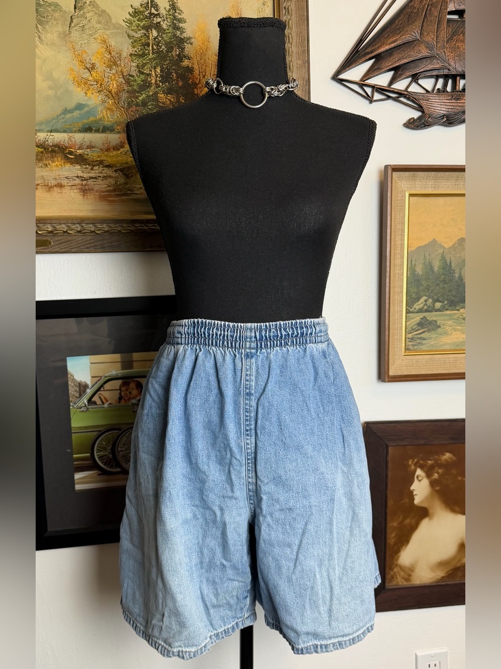 Vintage 90s Perfectly Broken-in Big Dogs Denim Shorts
